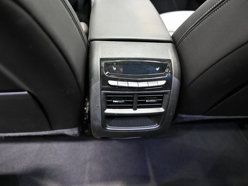 Used 2025 Cadillac XT5 Premium Luxury image 24