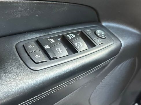 Used 2016 Jeep Grand Cherokee Laredo w/ Quick Order Package 23E image 17