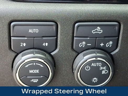 Used 2024 Chevrolet Silverado 1500 LT image 12