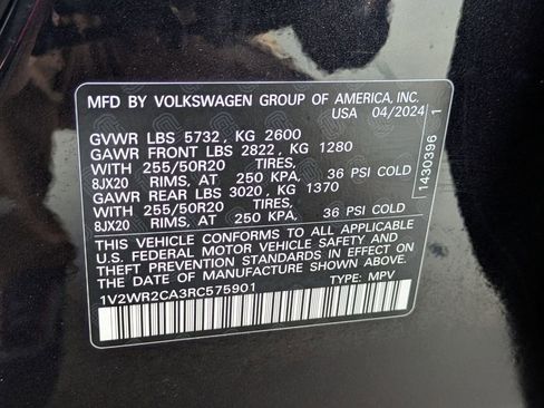 Used 2024 Volkswagen Atlas SE image 32