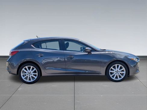 Used 2017 MAZDA MAZDA3 Touring FWD image 6