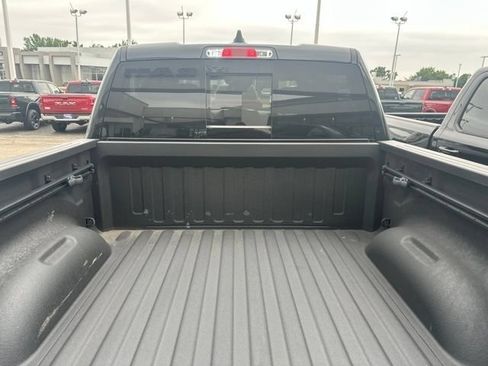 Used 2020 RAM 1500 Limited w/ Black Appearance Package AWD/4WD image 25