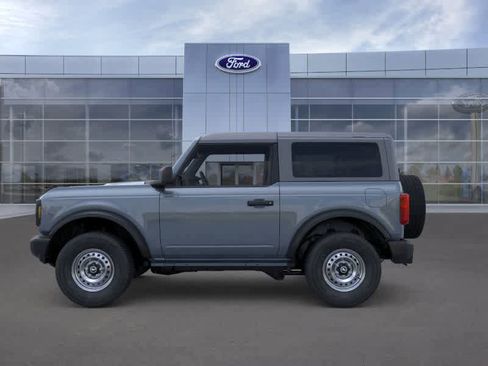 New 2025 Ford Bronco Base image 3