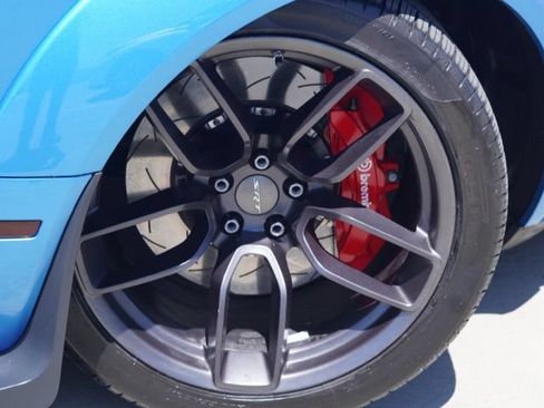 Used 2019 Dodge Challenger SRT Hellcat w/ Widebody Package RWD image 14
