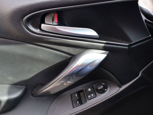 Used 2018 FIAT 124 Spider Classica w/ Technology & Siriusxm Group RWD image 23