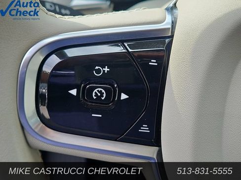 Used 2023 Volvo XC60 B5 Plus AWD/4WD image 13