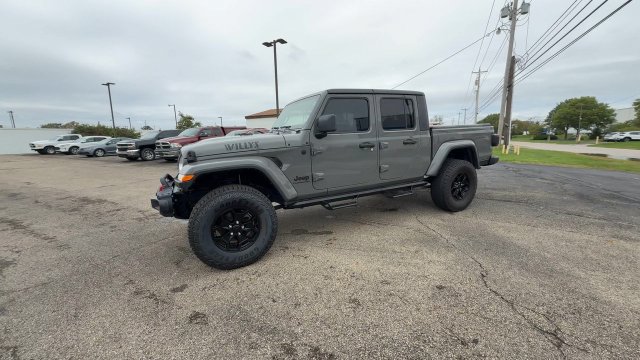Used 2021 Jeep Gladiator Sport AWD/4WD image 4
