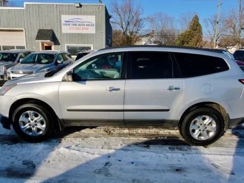 Used 2014 Chevrolet Traverse LS image 3