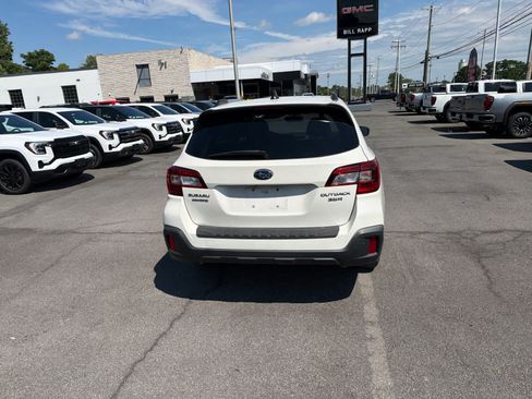 Used 2019 Subaru Outback 3.6R Touring AWD/4WD image 31