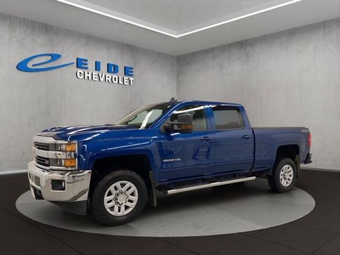 Used 2017 Chevrolet Silverado 2500 LT w/ LT Convenience Package image 7