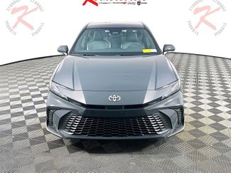 Used 2025 Toyota Camry SE video 2