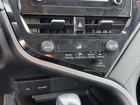 Used 2023 Toyota Camry SE FWD image 29