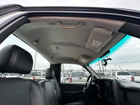 Used 2006 GMC Sierra 1500 W/T image 18