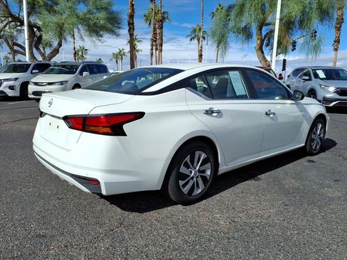 Used 2024 Nissan Altima 2.5 S image 5