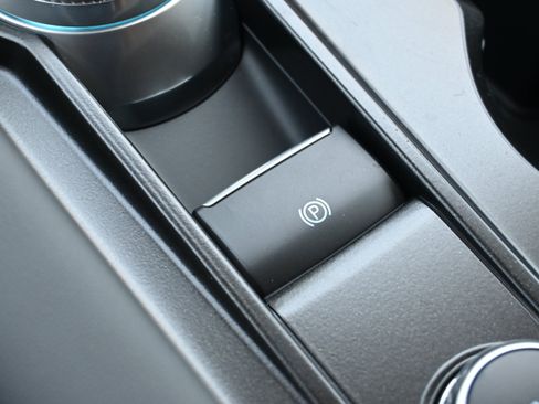 New 2026 Ford Explorer Active RWD image 28