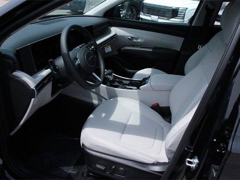 Used 2026 Hyundai Tucson SEL image 9