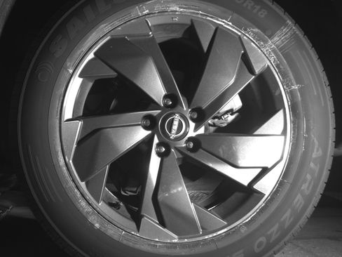 Used 2025 Nissan Rogue SV image 14