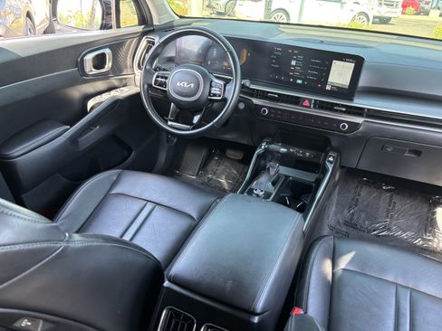 Certified 2024 Kia Sorento S FWD image 12