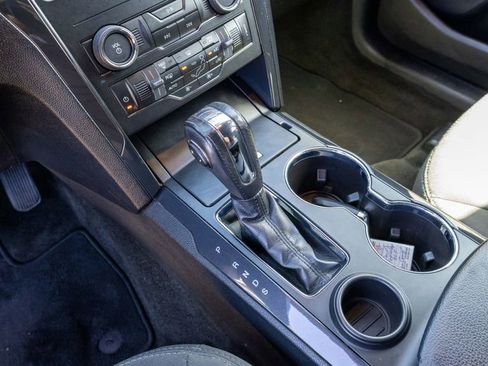 Used 2018 Ford Explorer XLT w/ Equipment Group 201A image 26