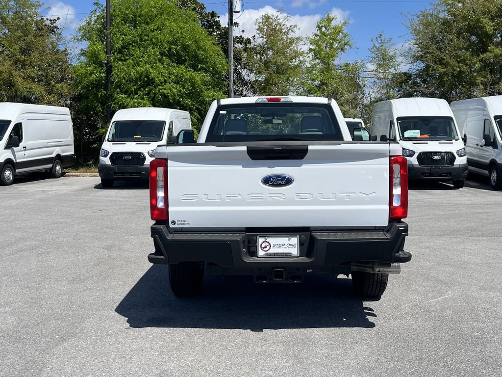 New 2025 Ford F250 XL w/ F-250 >10K GVWR Package RWD image 6