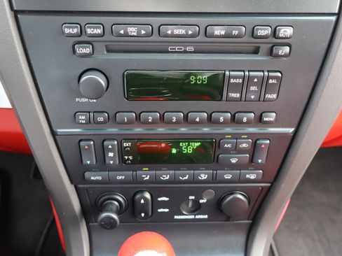 Used 2002 Ford Thunderbird RWD image 23