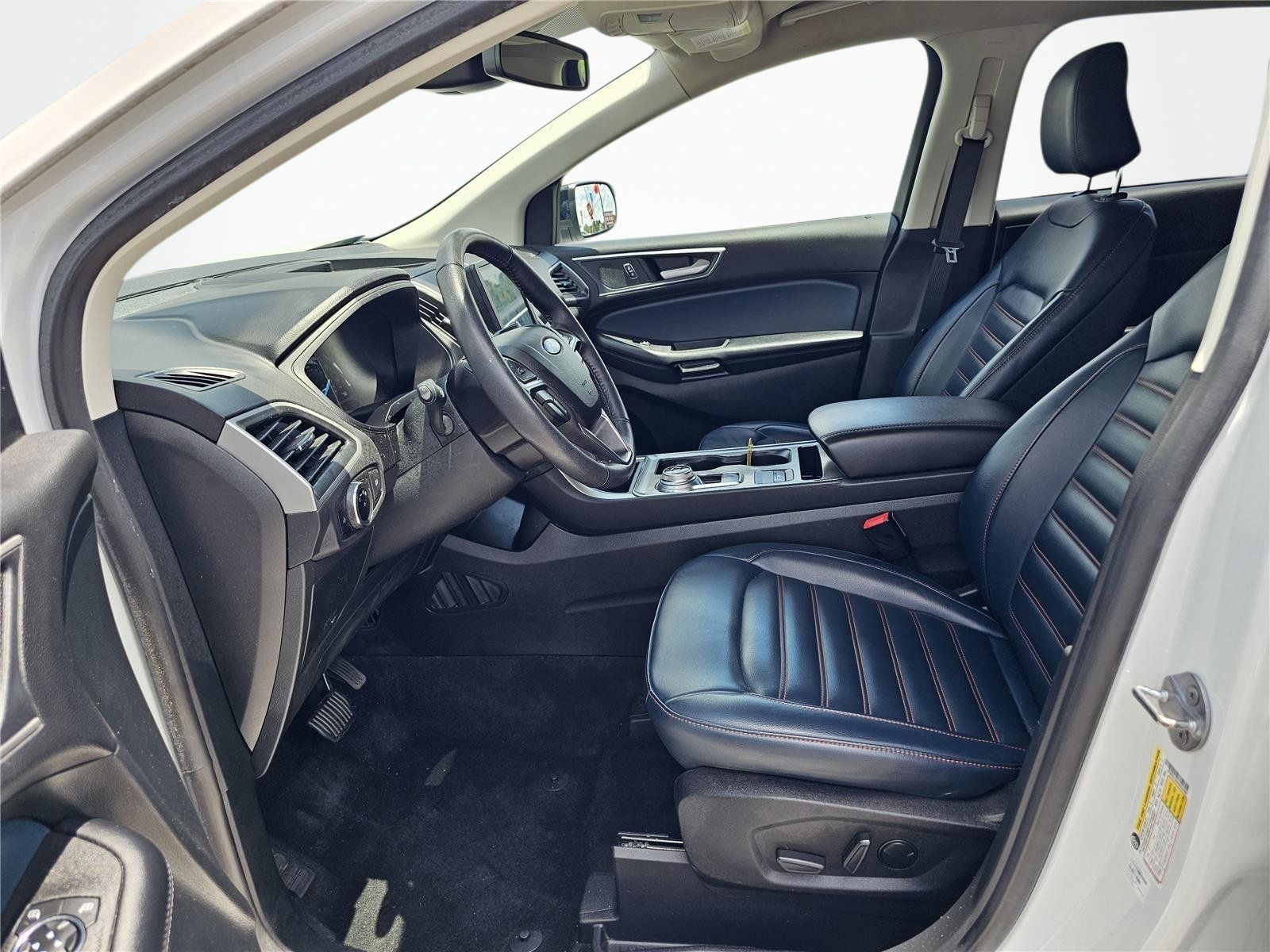 Used 2023 Ford Edge SEL w/ Sport Appearance Package AWD/4WD image 16