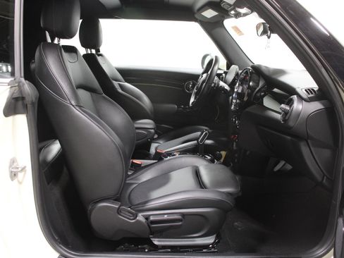 Certified 2022 MINI Cooper S w/ Driver Assistance Package image 27