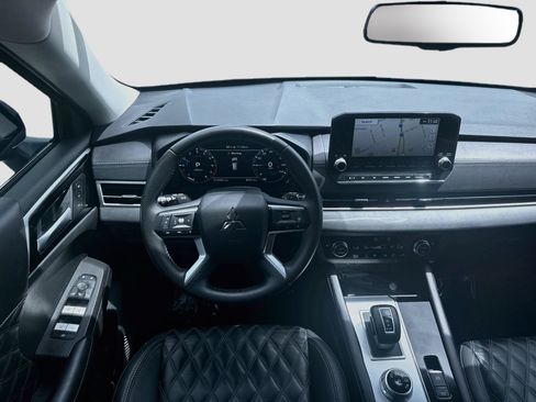 Used 2024 Mitsubishi Outlander SEL FWD image 21