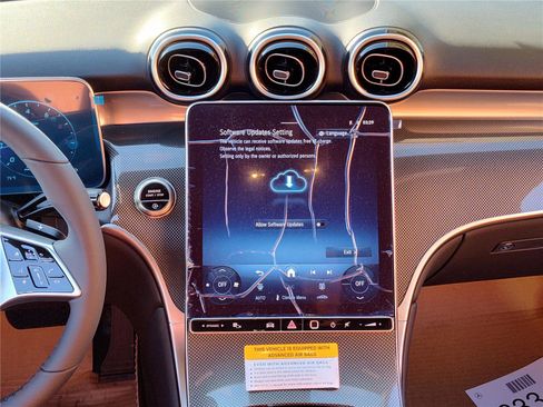New 2026 Mercedes-Benz GLC 300 image 8