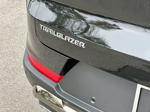 Used 2025 Chevrolet TrailBlazer ACTIV w/ Convenience Package FWD image 30