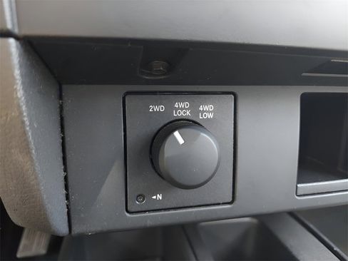 Used 2011 Dodge Dakota Big Horn image 23