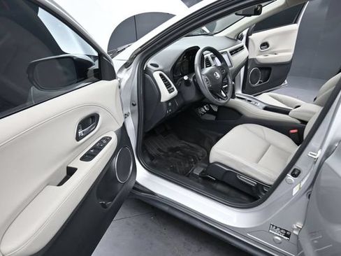 Used 2016 Honda HR-V EX-L image 16
