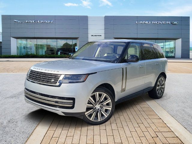 Used 2023 Land Rover Range Rover SE AWD/4WD image 1