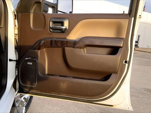 Used 2015 GMC Sierra 2500 Denali w/ Duramax Plus Package image 20