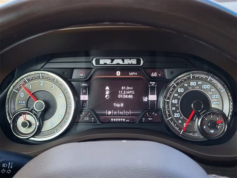 Used 2020 RAM 1500 Limited image 16