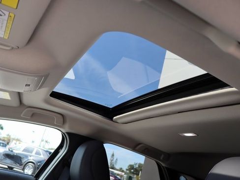 Certified 2025 MAZDA CX-30 AWD 2.5 S w/ Preferred Package image 39