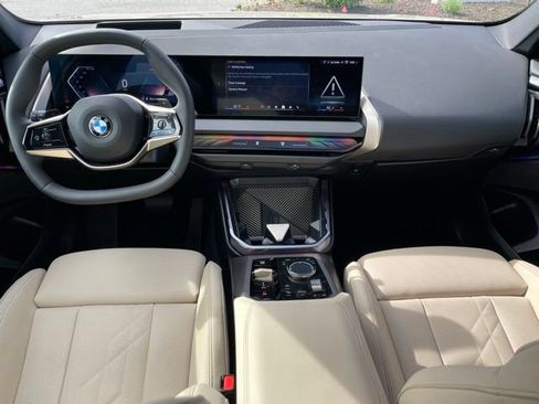 Used 2025 BMW X3 xDrive30i w/ Premium Package AWD/4WD image 11