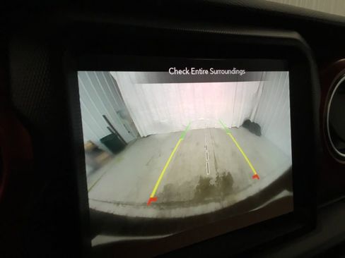 Used 2023 Jeep Wrangler Unlimited Rubicon w/ Cold Weather Group image 11