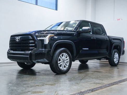 Used 2024 Toyota Tundra SR5 w/ SR5 Convenience Package AWD/4WD image 3
