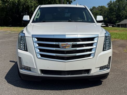 Used 2016 Cadillac Escalade Premium AWD/4WD image 10