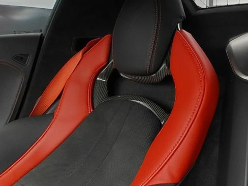 Used 2023 Chevrolet Corvette Stingray Premium Conv w/ Z51 Performance Package RWD image 9