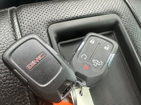 Used 2020 GMC Sierra 3500 Denali image 49