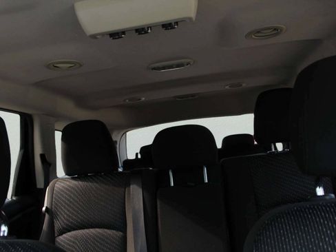 Used 2016 Dodge Journey SE w/ Flexible Seating Group FWD image 8