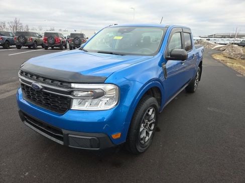 Certified 2022 Ford Maverick XLT image 2