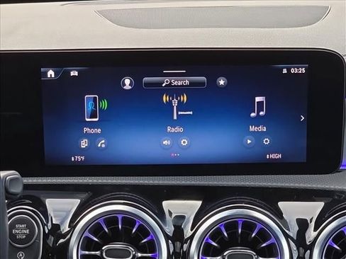 Used 2025 Mercedes-Benz CLA 250 4MATIC image 21