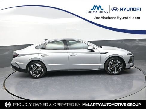 New 2026 Hyundai Sonata SEL image 1