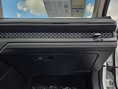 Used 2023 Honda Accord EX image 46
