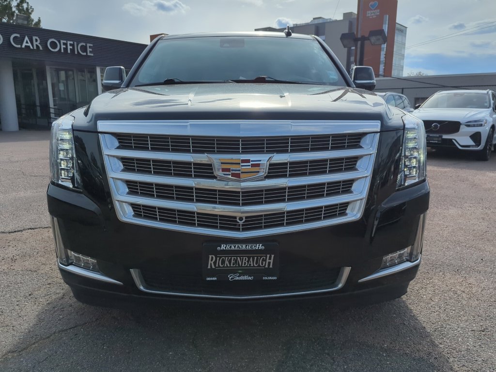 Used 2020 Cadillac Escalade Premium Luxury AWD/4WD image 2