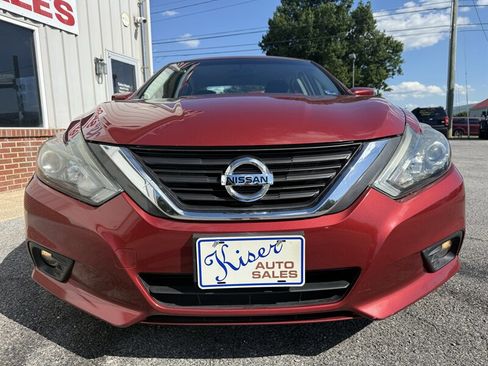 Used 2016 Nissan Altima 2.5 SR FWD image 4
