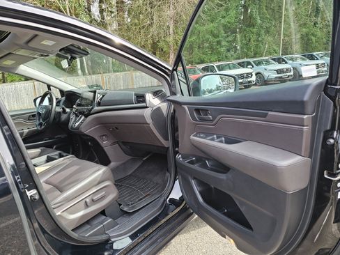 Used 2018 Honda Odyssey EX-L image 12